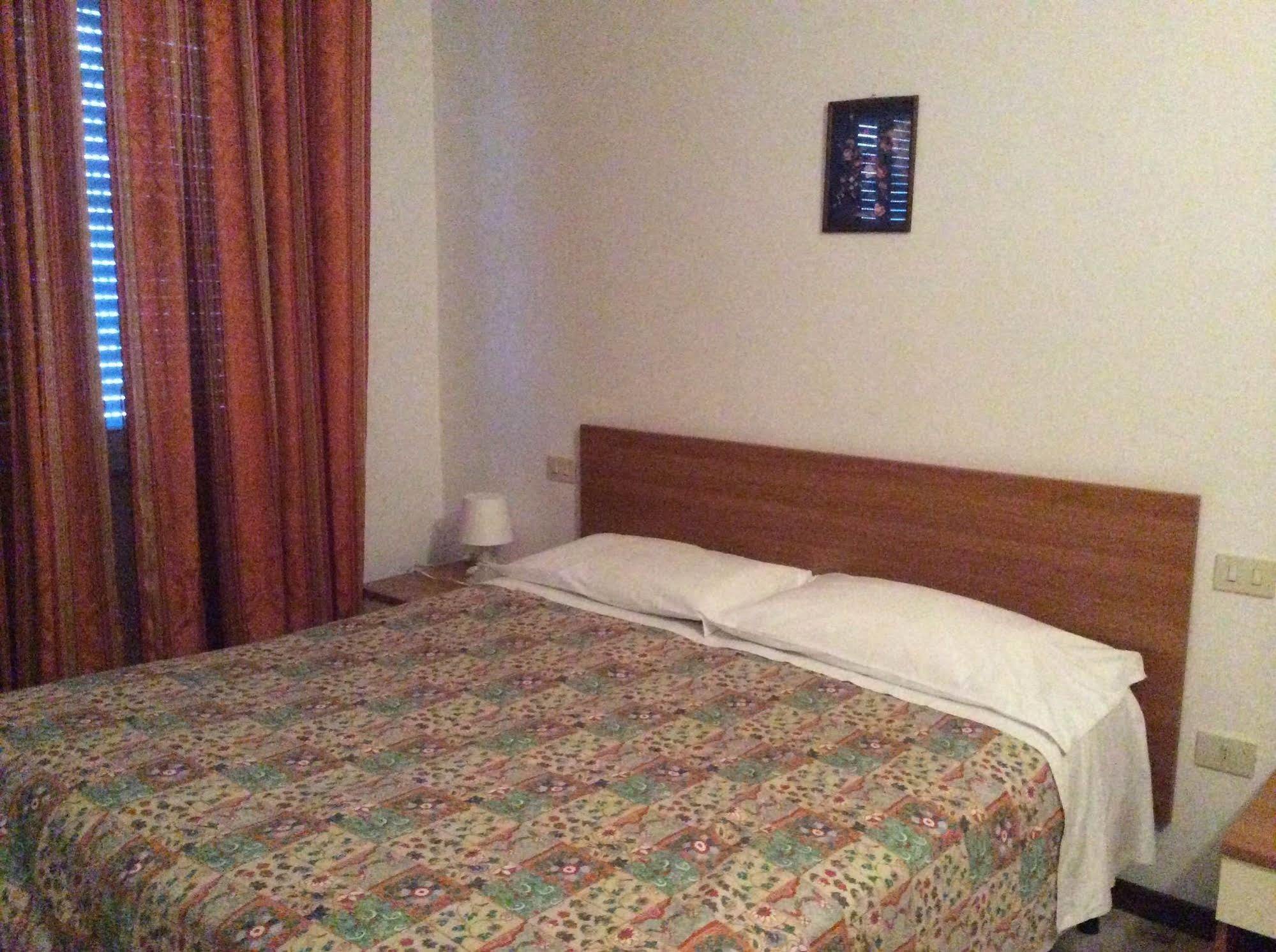 Hotel Rex Chianciano Terme Eksteriør billede